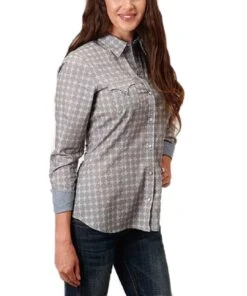 Roper Women's Gray Tribal Diamond Print Snap Shirt